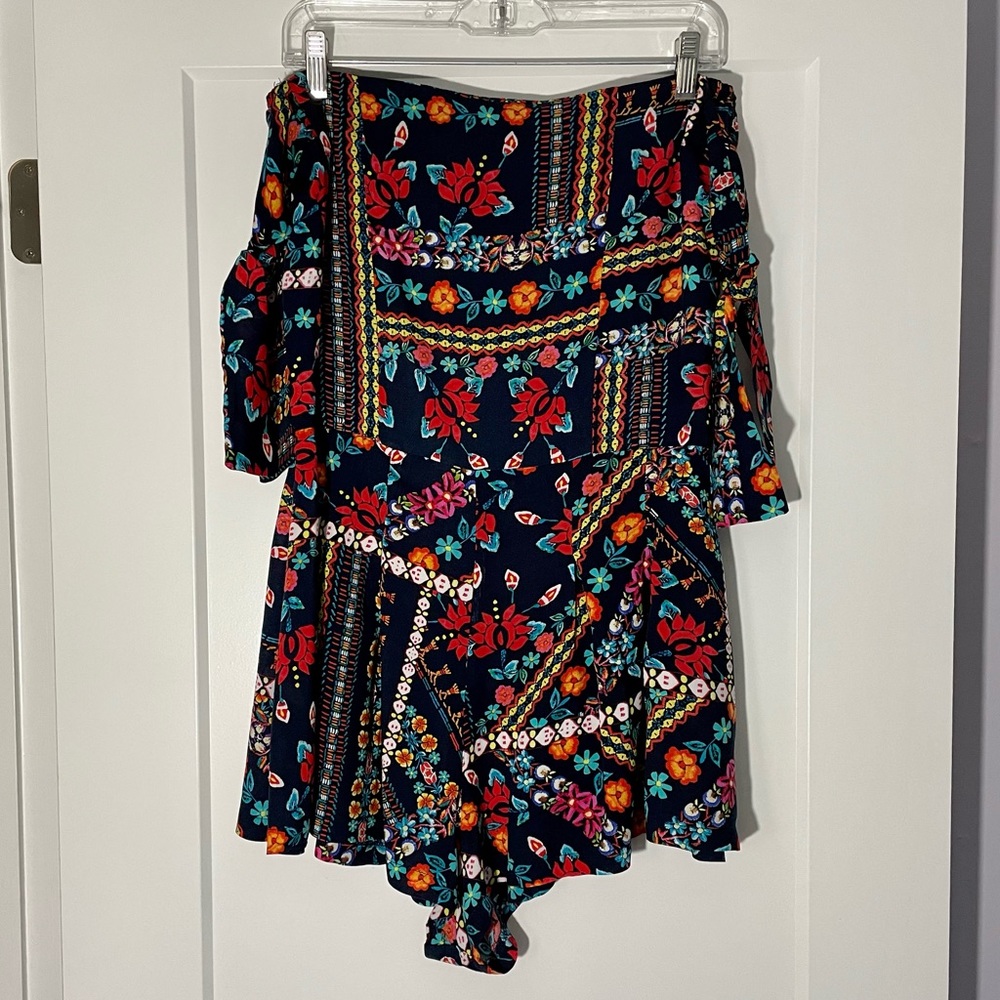 Three Days Romper - Picture 2 of 11